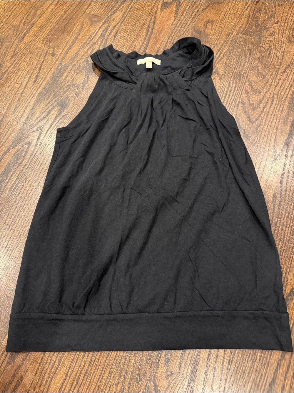 Banana republic medium top Women’s Black Sleeveless Gathered Neck Tank Top